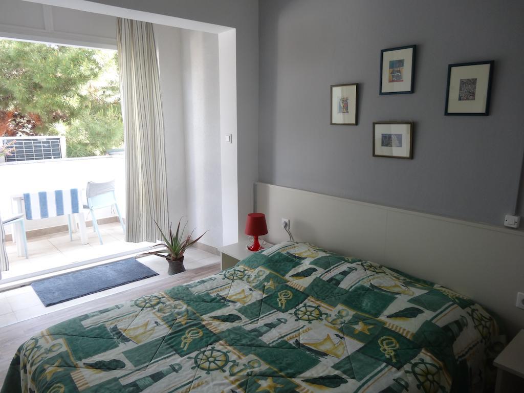 Gina Bed & Breakfast Tisno Exterior photo