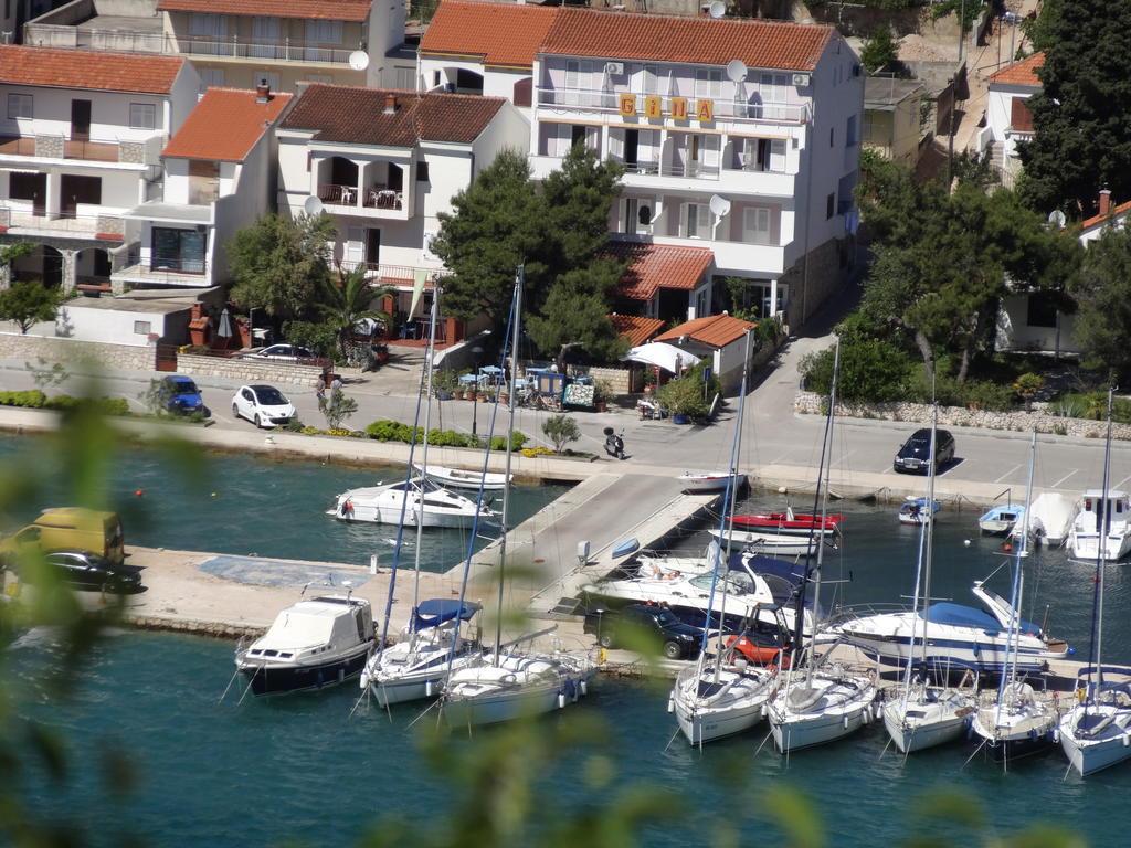 Gina Bed & Breakfast Tisno Room photo